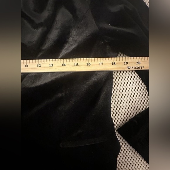 Black Velvet Blazer Jacket M.N.I Los Angeles - Picture 3 of 3